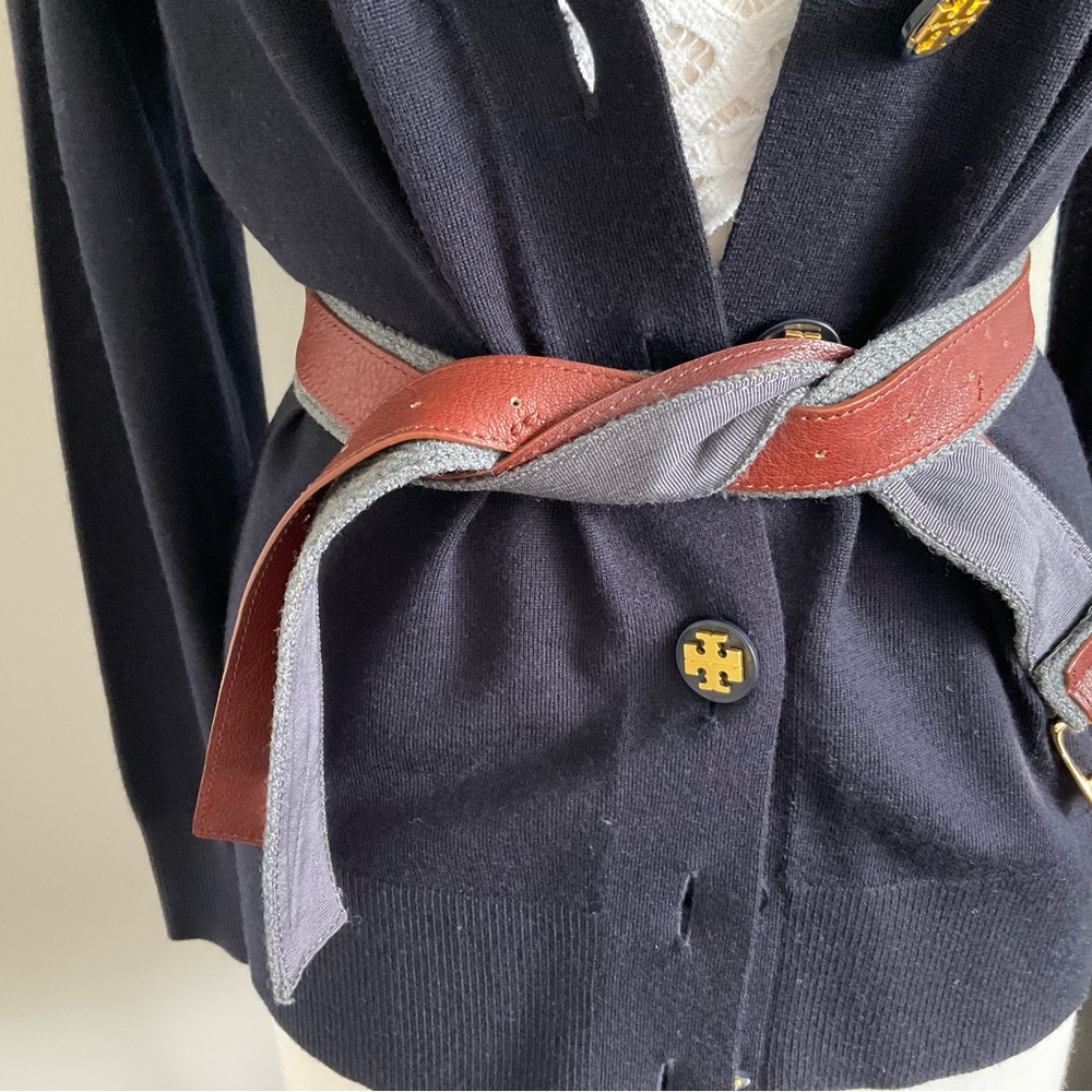 Women accessories belt loops